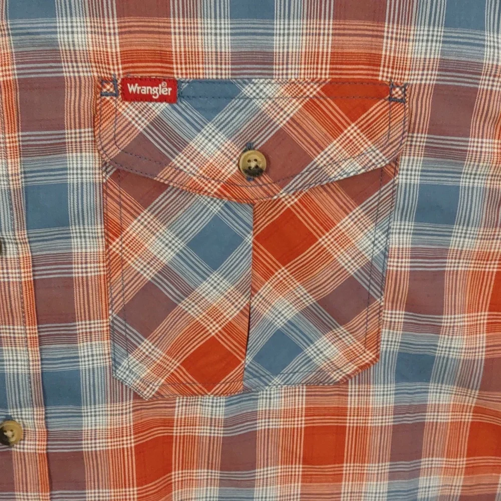 Wrangler, Size 2XL Vibrant Brown and Blue Checkered Shirt - Picture 6 of 17